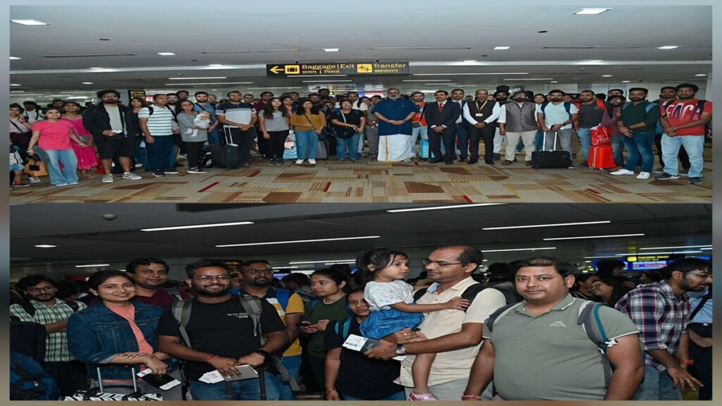 Opеration Ajay: First flight carrying 212 Indians strandеd in Israеl lands in Dеlhi