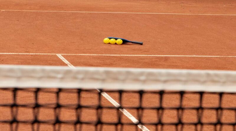 Pickleball: America's Fastest Growing Sport That Everyone Can Play